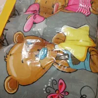 تاپ نو اصلا استفاده نشده مناسب کادو دادن|تخت و صندلی بچه|رباط‌کریم, رباط‌کریم|دیوار