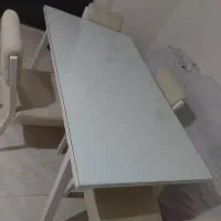 میز نهارخوری و صندلی