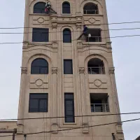 پیچ و رولپلاک نما طناب کار درارتفاع نصب توری مرغی