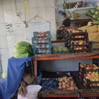 شاگرد میوه فروشی
