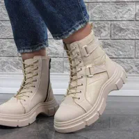 فروشنده خانم