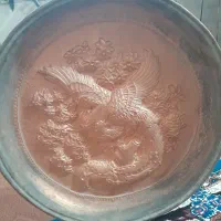 سینی قدیمی مسی قلمزنی|کلکسیون اشیاء عتیقه|اصفهان, مصلی|دیوار