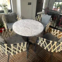 میز و صندلی