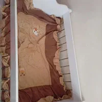 تخت گهواره ای چوبی