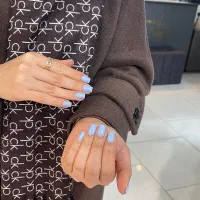 آموزش وخدمات کاشت ناخن با متریال روسی توسط مدرس
