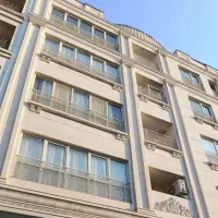 دو خواب،میدان پارسه،سالن بزرگ