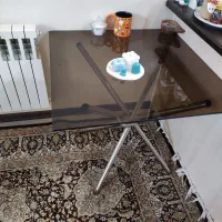میز نهارخوری تکی شیشه ای
