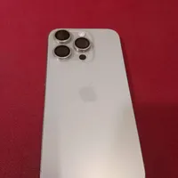 اپل iPhone 15 Pro با حافظهٔ ۱۲۸ گیگابایت