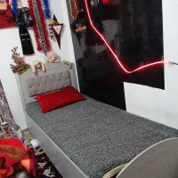 تخت خواب یک نفره