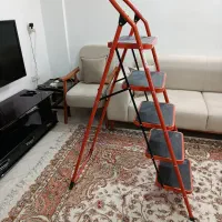 پله تاشو پنج پایه