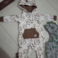 لباس بچه|کفش و لباس بچه|ساری, |دیوار