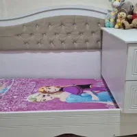 تخت کودک ونوجوان به همراه پاتختی وتشک