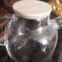 قوری پیرکس خارجی با وارمرچوبی ۵۵۰تومان