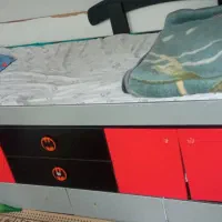 تخت نوجوان کمد و کشو دار|تخت و سرویس خواب|شیراز, رحمت‌آباد|دیوار