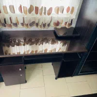 میز و صندلی کامپیوتر تمیز|میز تحریر و کامپیوتر|گرمسار, |دیوار