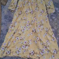 مقداری لباس زنانه و بچه گانه