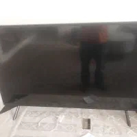 تلوزیون۴۳ سامسونگ ۴۳4K اینچ شیشه جلوش ترک خورده