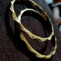 یک جفت النگوی اماراتی