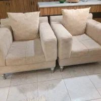 مبل هفت نفره تمیز و میز 6 نفره سالم