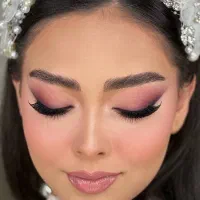 میکاپ و آرایش