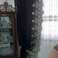 کنار پرده پذیرایی