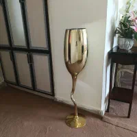 گلدون پایه بلند