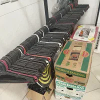 مانکن رخت آویز گیره لباس رگال و تیله فلزی|بندرخت و رخت‌آویز|مشهد, عبادی|دیوار
