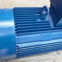 به یک کارگر نیازمندیم