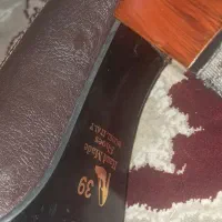 کفش|کیف، کفش، کمربند|رشت, بیجارپس|دیوار