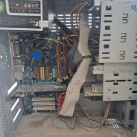 کیس و مانیتور