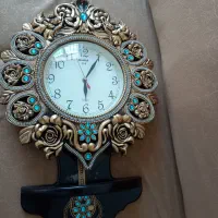 ساعت دیواری سالم تمیز