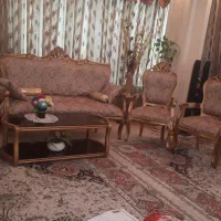 مبل راحتی وسلطنتی