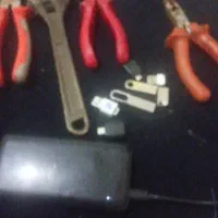 فلش مموری و آچار فرانسه