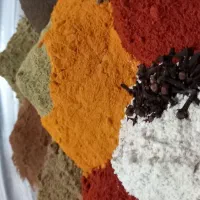 ادویه دست ساز خانگی لِوین