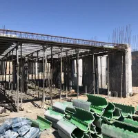 مهندس دفتر فنی خانم و نقشه بردار