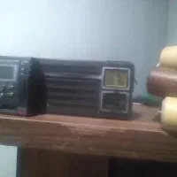 دو عدد رادیو قدیمی