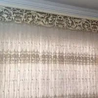 کتیبه چوبب سالم و زیبا شیری رنگ