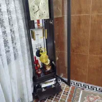 ساعت ایستاده و تابلو وانیکاد