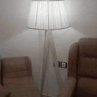 میز اباژور وساعت