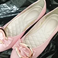 دو عدد کفش،