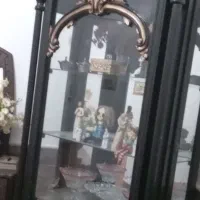 ویترین چوبی مشکی