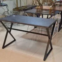 میز تحریر (پایه مثلثی)