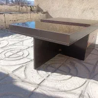 یک میز مطالعە ام دی اف بسیار خوشکل و تمیز