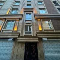 ۶۰ متر،دو خواب،فول دیزاین،پارکینگ سندی