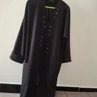 تعدادی مانتو و شلوار