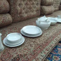 سرویس چینی پردیس صادراتی 105 پارچه خیلی تمییز