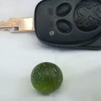 سنگ اسکاپولیت چشم گربه ای