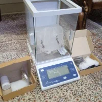 ترازوی ازمایشگاهی چهاررقم اعشاراکبند