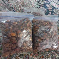 خرمابدون هسته. یااجیلی بسیارعالی