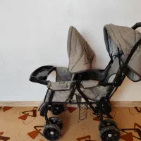 کالسکه دو قلو